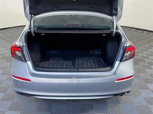 Used 2025 Honda Civic Sport image 25