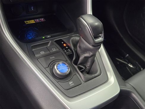 Used 2022 Toyota RAV4 XSE image 23
