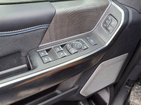 New 2025 Ford F450 Platinum image 16