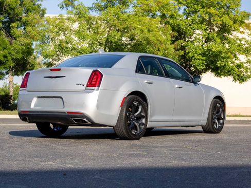 Used 2021 Chrysler 300 S image 7