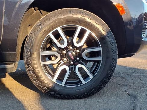 Used 2023 GMC Yukon AT4 w/ LPO, Floor Liner Package image 9