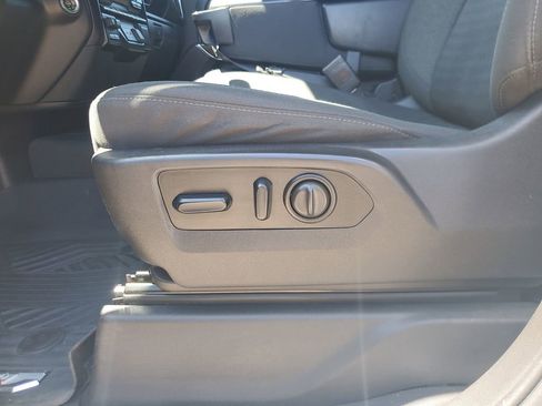 Used 2023 Chevrolet Silverado 2500 LT w/ Convenience Package AWD/4WD image 15