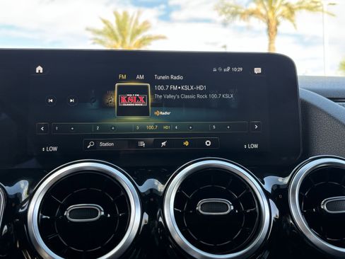 Used 2023 Mercedes-Benz GLA 250 GLA 250 w/ Premium Package image 21