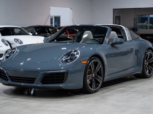 Used 2017 Porsche 911 Targa 4 AWD/4WD image 74