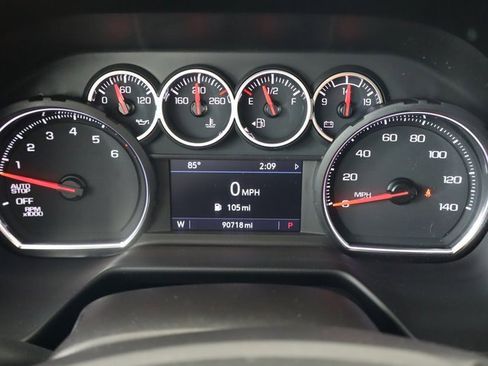 Used 2021 Chevrolet Suburban LT image 28