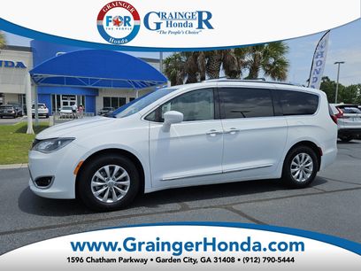 Used 2018 Chrysler Pacifica Touring-L