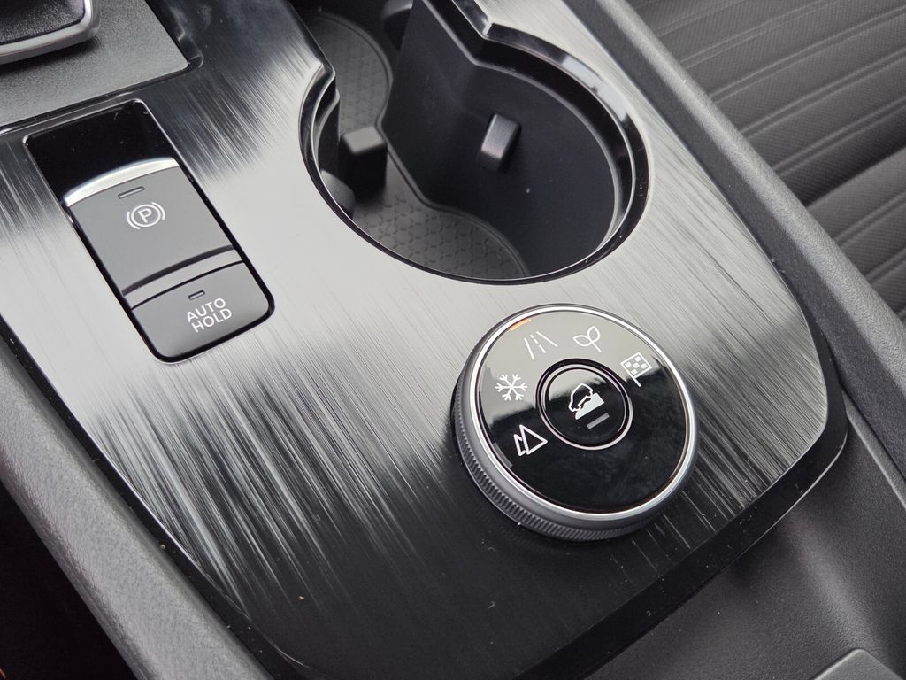 New 2026 Nissan Rogue SV AWD/4WD image 22