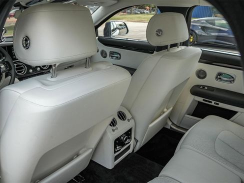 New 2025 Rolls-Royce Ghost image 39