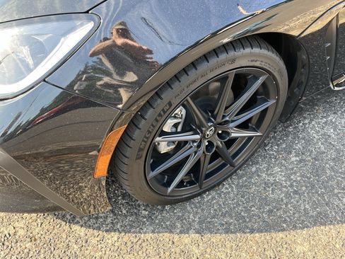 Certified 2023 Toyota GR86 Premium RWD image 9
