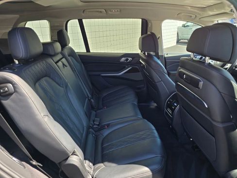 Used 2023 BMW X7 xDrive40i image 44