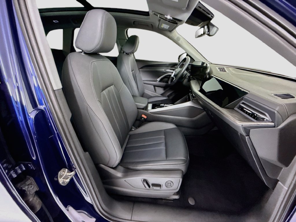 Certified 2025 Audi Q5 Premium w/ Premium Plus AWD/4WD image 20