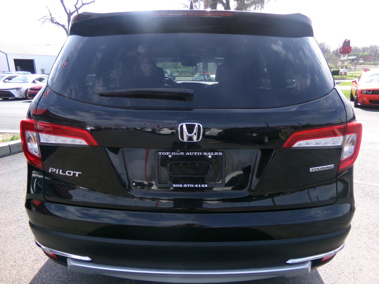 Used 2021 Honda Pilot Touring image 4