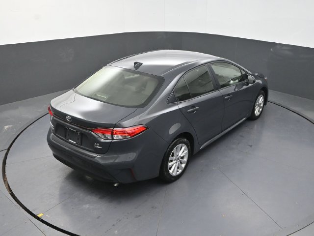 Used 2026 Toyota Corolla LE w/ LE Premium Package FWD image 29