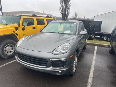 Used 2016 Porsche Cayenne image 3