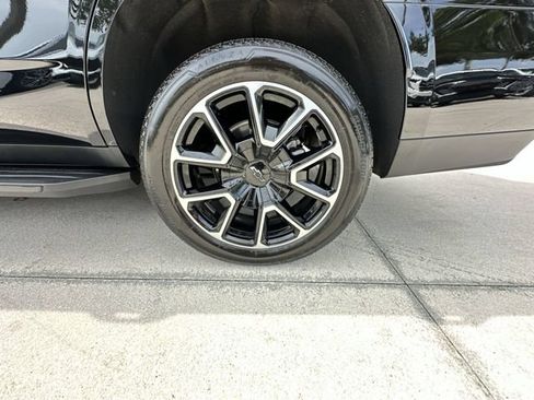 Certified 2025 Chevrolet Tahoe RST w/ Comfort Package AWD/4WD image 18