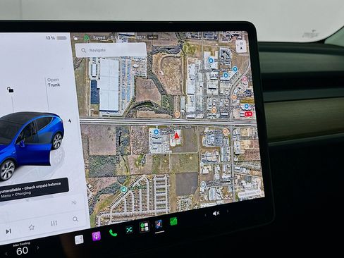Used 2023 Tesla Model Y Long Range AWD/4WD image 21