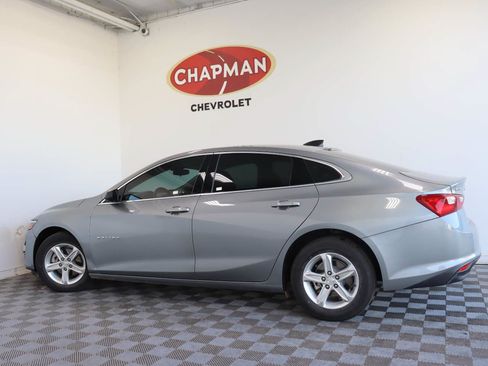 Used 2024 Chevrolet Malibu LS FWD image 3