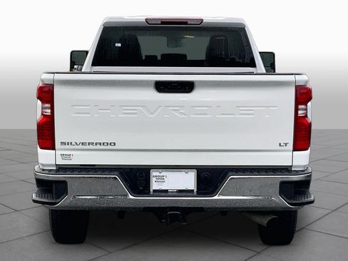 Used 2025 Chevrolet Silverado 2500 LT w/ Convenience Package AWD/4WD image 5