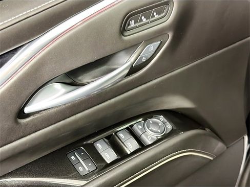 Used 2024 Cadillac Escalade ESV V image 18
