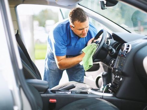 Used 2021 Land Rover Range Rover Velar S image 2