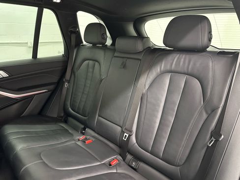 Used 2022 BMW X5 xDrive45e w/ M Sport Package AWD/4WD image 16