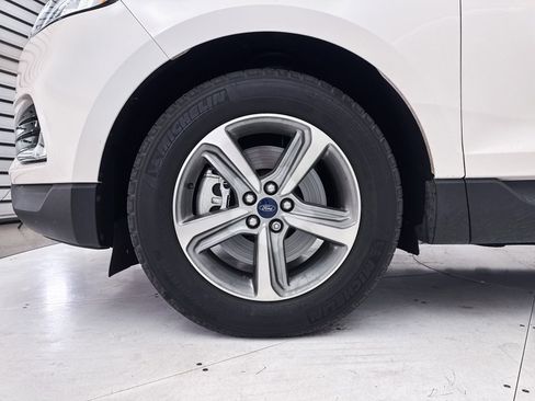 Used 2019 Ford Edge SEL w/ Equipment Group 201A AWD/4WD image 10