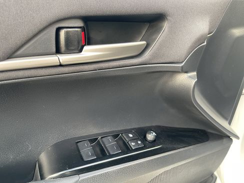 Used 2025 Toyota Camry LE image 12