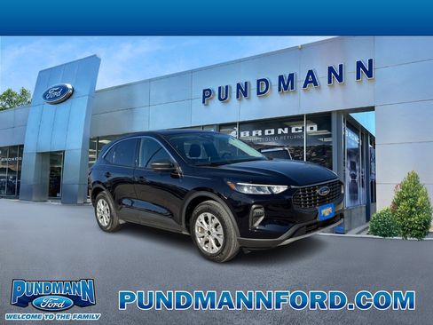 Used 2024 Ford Escape Active w/ Cold Weather Package image 1