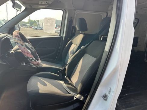 Used 2016 RAM ProMaster City Tradesman FWD image 11