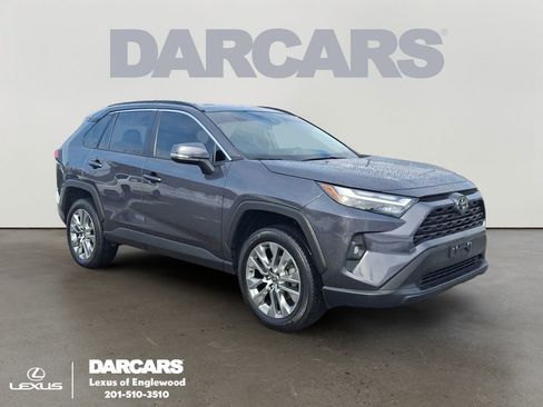 Used 2023 Toyota RAV4 XLE Premium image 1