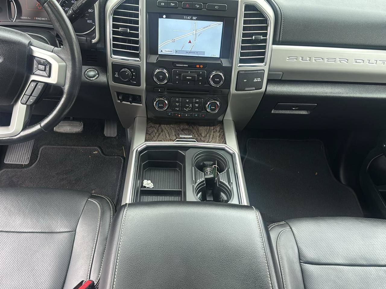 Used 2017 Ford F250 Lariat w/ Lariat Ultimate Package AWD/4WD image 28
