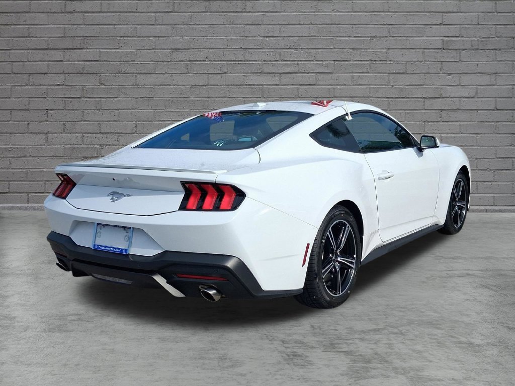 Used 2025 Ford Mustang Premium RWD image 10