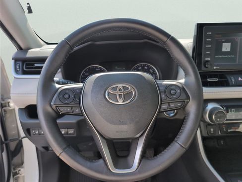 Used 2022 Toyota RAV4 XLE Premium AWD/4WD image 25
