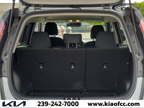 Certified 2023 Kia Soul LX w/ Option Group 015 FWD image 11