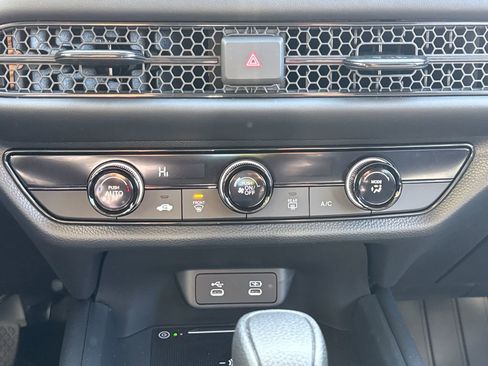 New 2026 Honda HR-V LX image 23