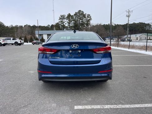 Used 2018 Hyundai Elantra SEL image 6