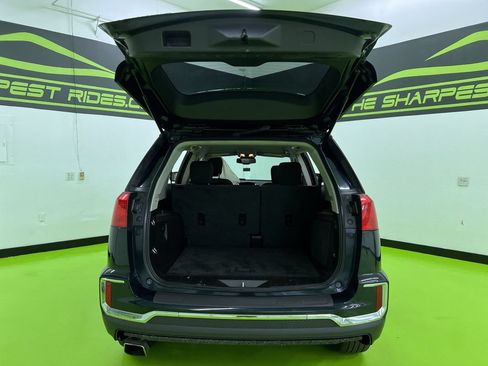 Used 2017 GMC Terrain SLE FWD image 9