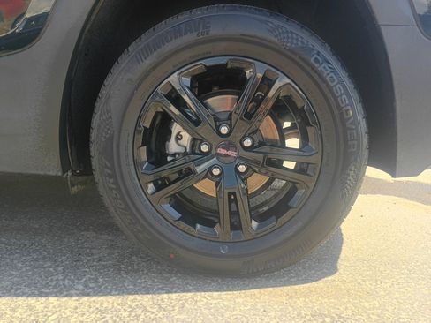 Used 2023 GMC Terrain AT4 AWD/4WD image 20