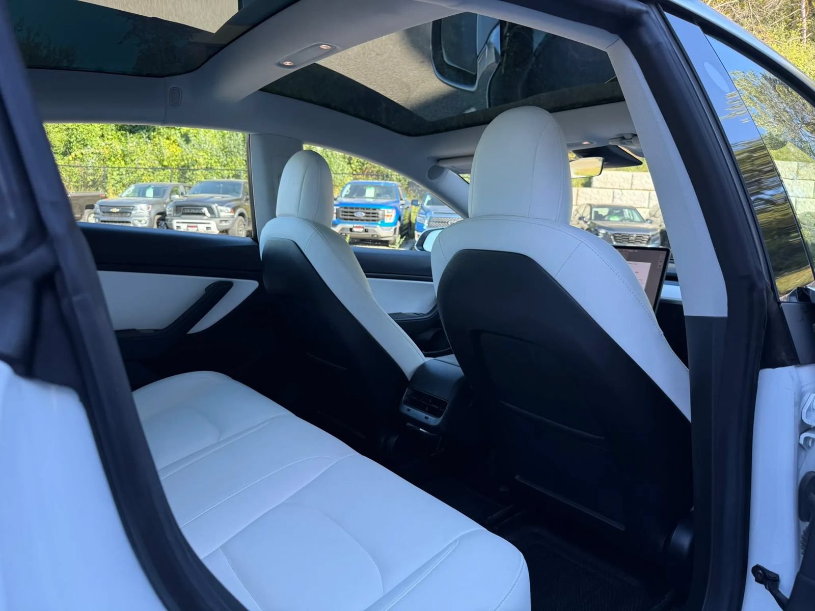 Used 2020 Tesla Model 3 RWD image 12