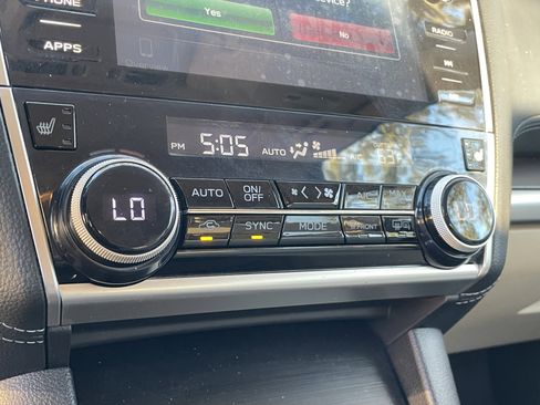 Used 2018 Subaru Outback 2.5i Limited image 23