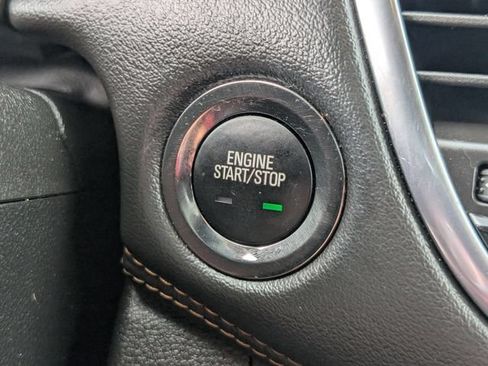Used 2019 Chevrolet Trax Premier AWD/4WD image 31