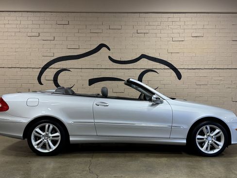Used 2008 Mercedes-Benz CLK 350 Cabriolet image 3