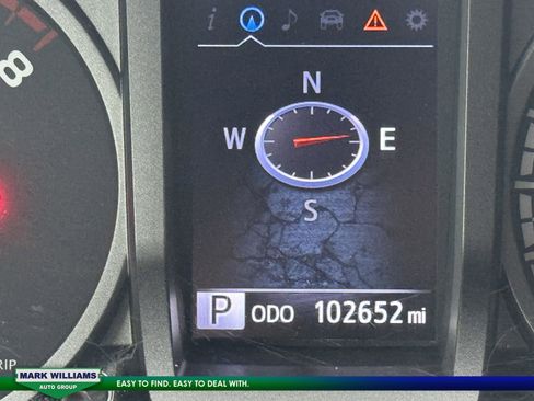 Used 2016 Toyota Tacoma 4x4 Double Cab image 11