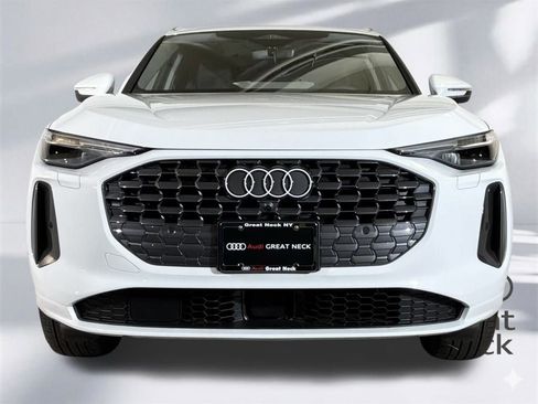 Used 2025 Audi Q5 Premium Plus w/ Premium Plus image 26