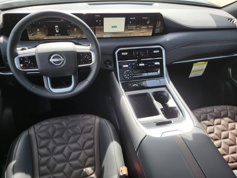 New 2026 Nissan Armada Platinum image 2