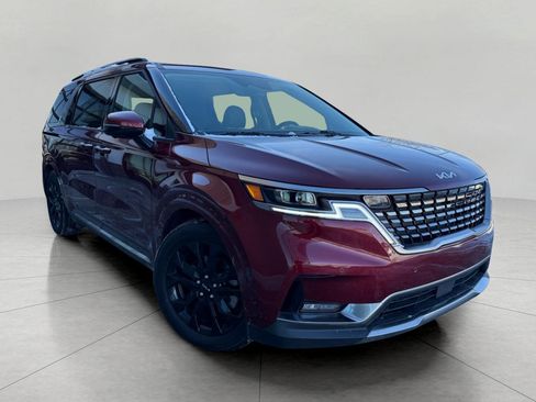 Used 2024 Kia Carnival SX Prestige image 1