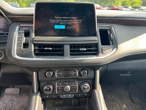Used 2023 Chevrolet Tahoe LT w/ Luxury Package AWD/4WD image 17