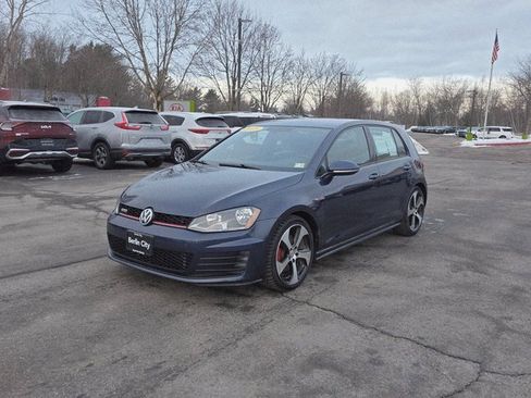 Used 2015 Volkswagen GTI SE image 4