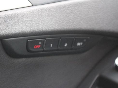 Used 2016 Audi A4 2.0T Premium Plus w/ Technology Package image 12