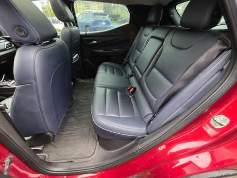 Used 2022 Chevrolet Bolt EUV Premier w/ Sun & Sound Package image 20